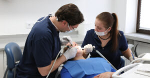 Konservierende Behandlungen und Füllungen bei Zahnärzte Neuötting